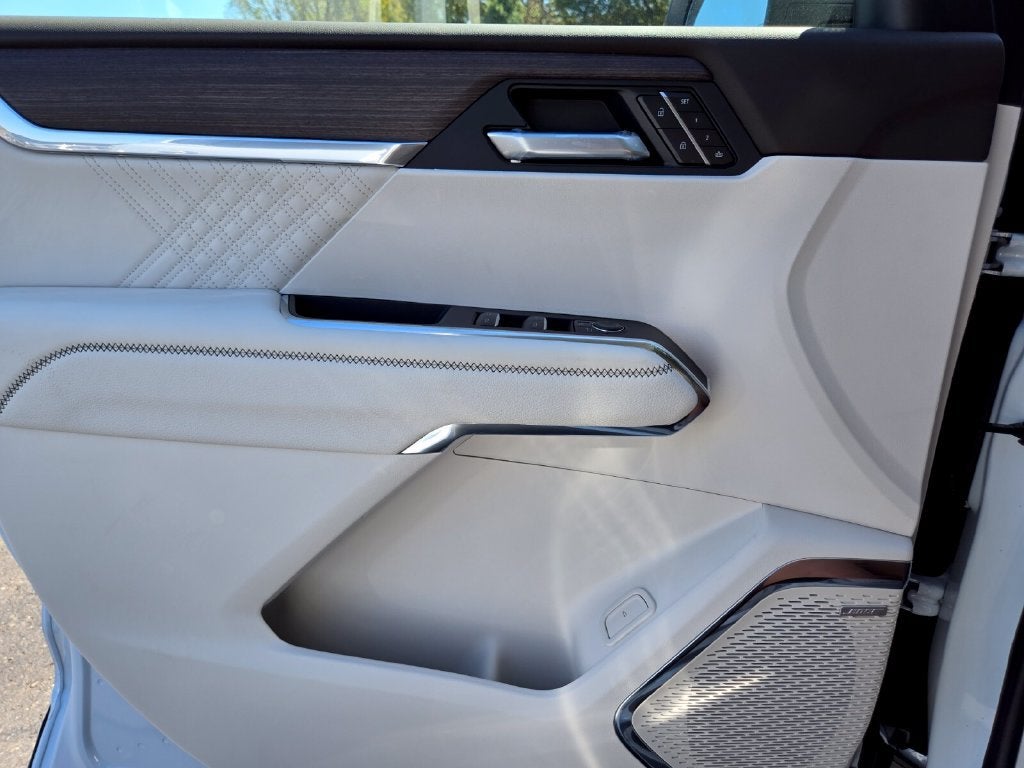 2027 GMC Acadia Denali