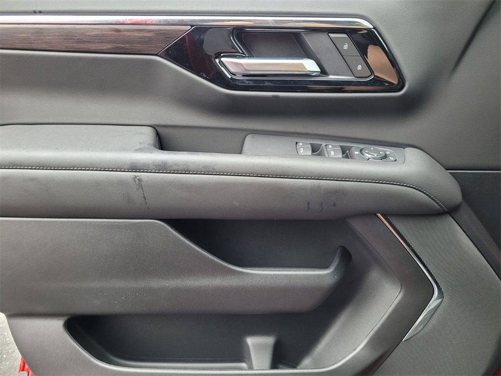 2025 Chevrolet Tahoe LS