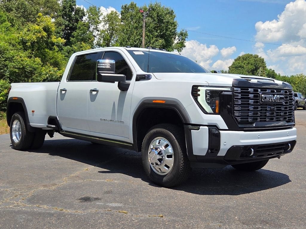 2026 GMC Sierra 3500 HD Denali Ultimate DRW