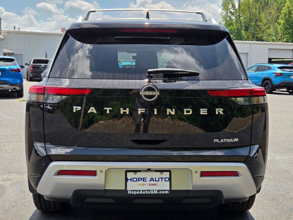 2024 Nissan Pathfinder Platinum