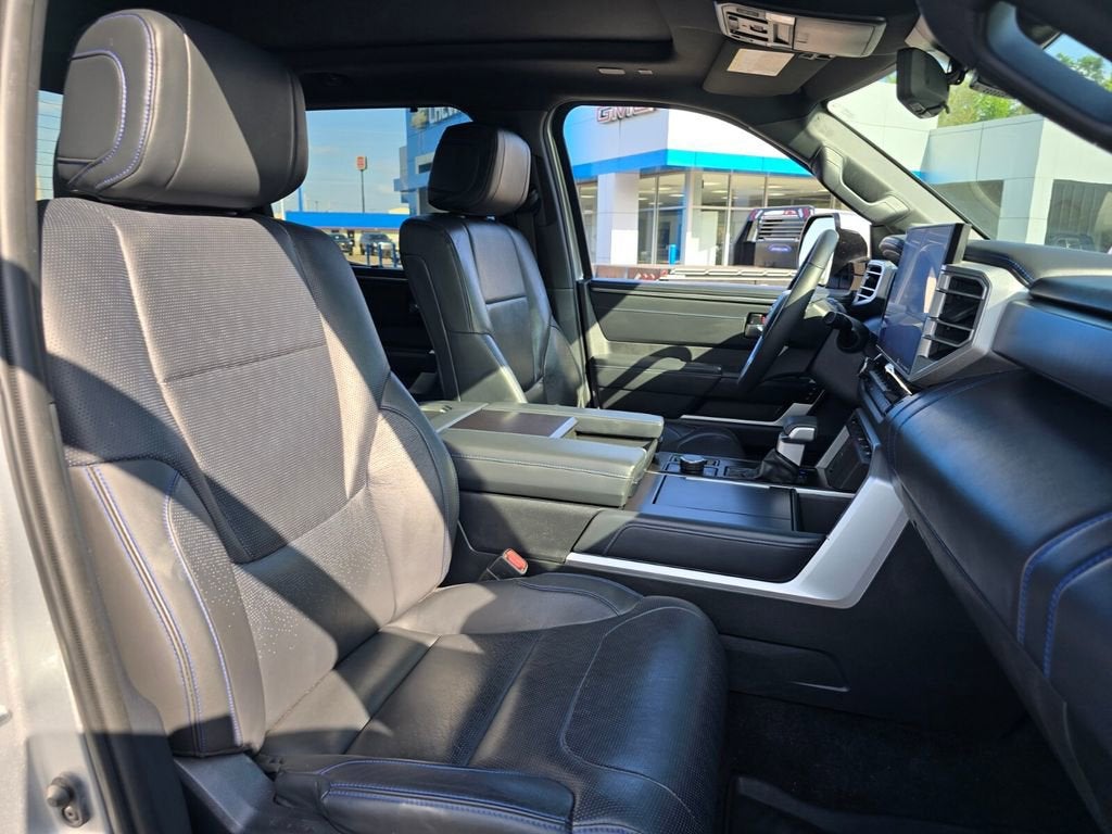 2022 Toyota Tundra 4WD Platinum