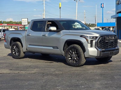 2022 Toyota Tundra 4WD Platinum