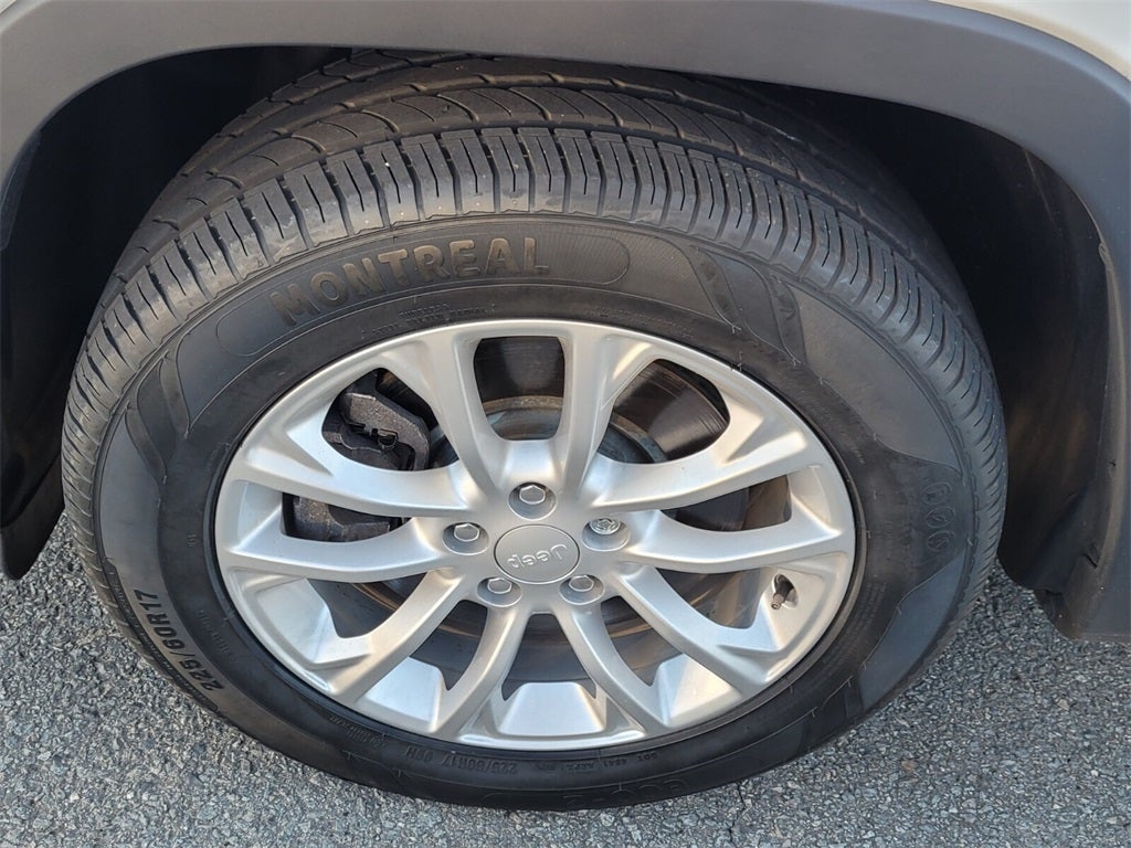 2019 Jeep Cherokee Latitude