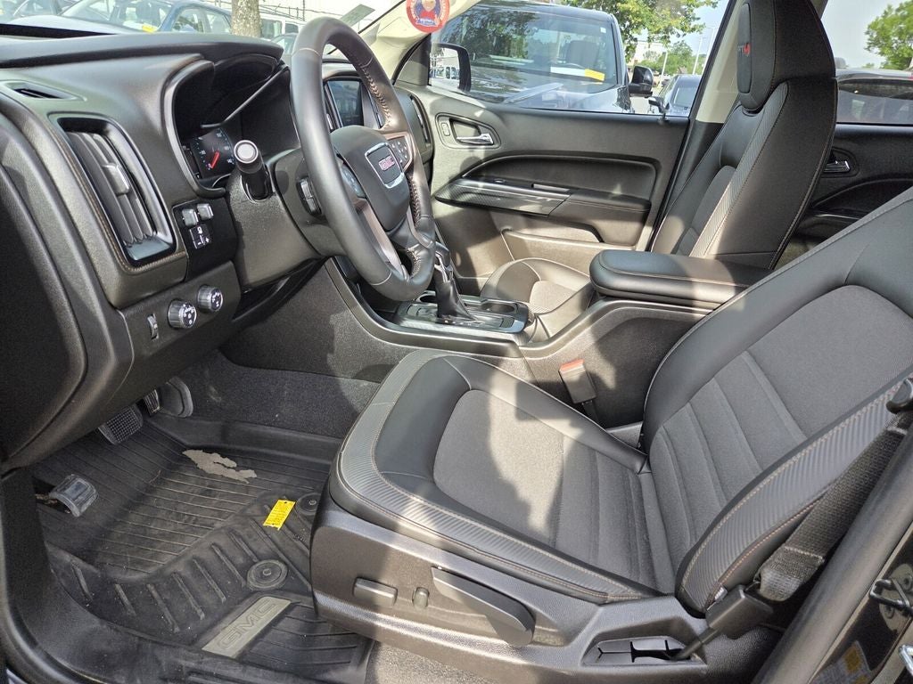 2022 GMC Canyon AT4 w/Cloth