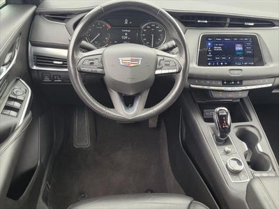 2023 Cadillac XT4 Premium Luxury