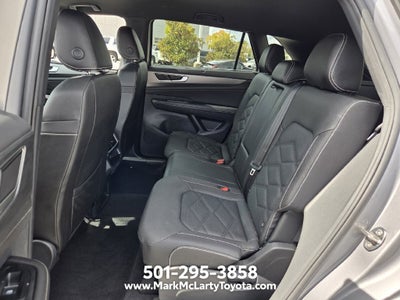 2025 Volkswagen Atlas Cross Sport 2.0T SE w/Technology