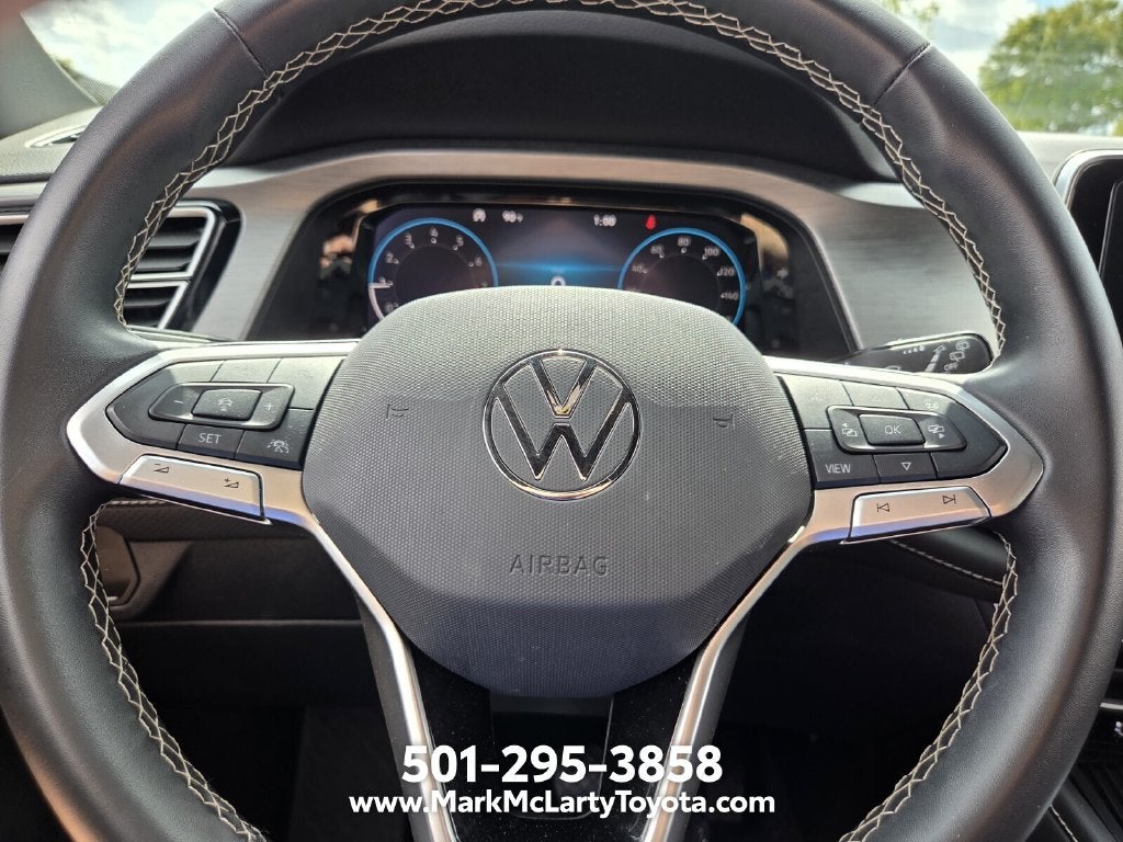 2025 Volkswagen Atlas Cross Sport 2.0T SE w/Technology