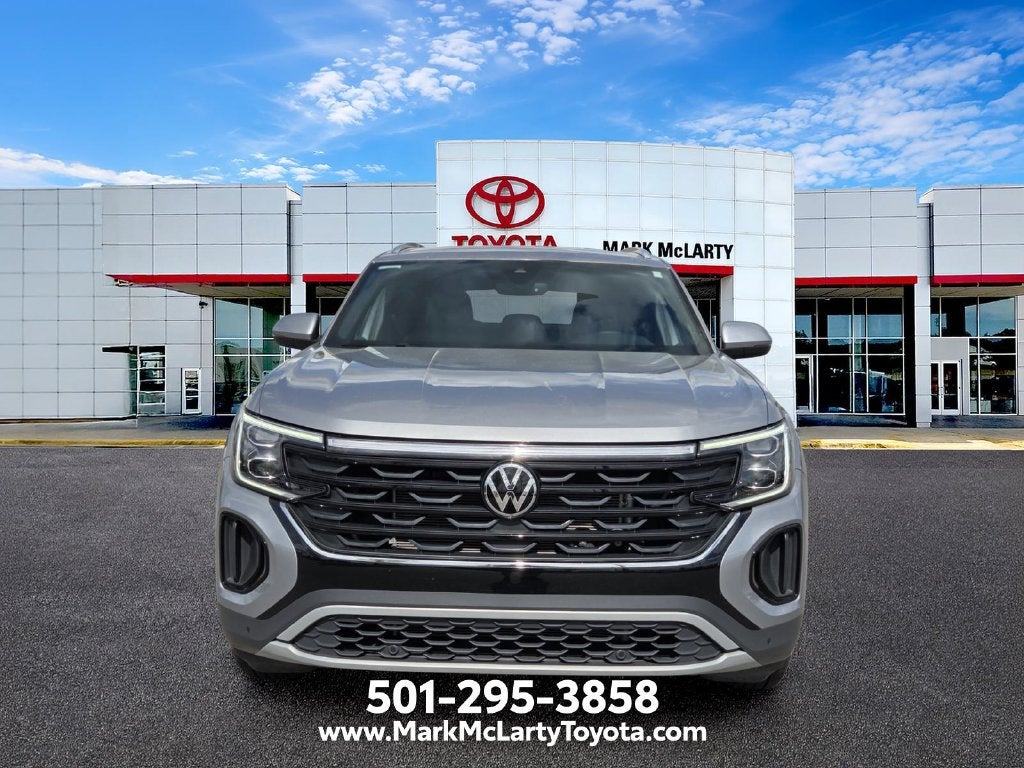 2025 Volkswagen Atlas Cross Sport 2.0T SE w/Technology
