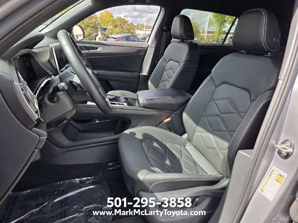 2025 Volkswagen Atlas Cross Sport 2.0T SE w/Technology