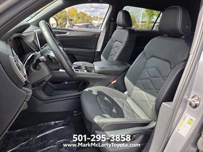 2025 Volkswagen Atlas Cross Sport 2.0T SE w/Technology