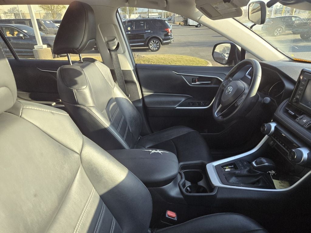 2019 Toyota RAV4 XLE Premium