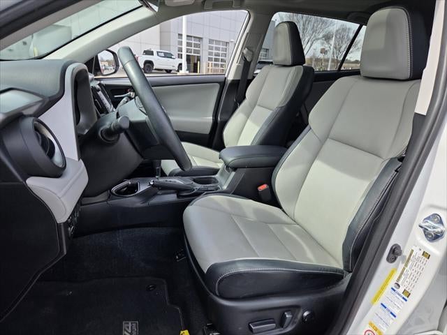 2017 Toyota RAV4 Platinum
