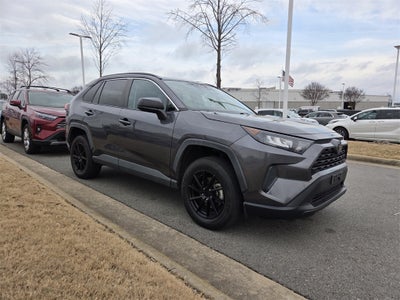 2020 Toyota RAV4 LE