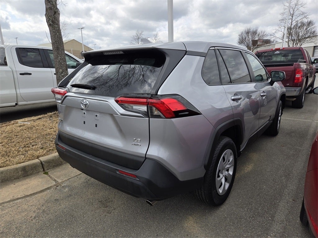 2025 Toyota RAV4 LE