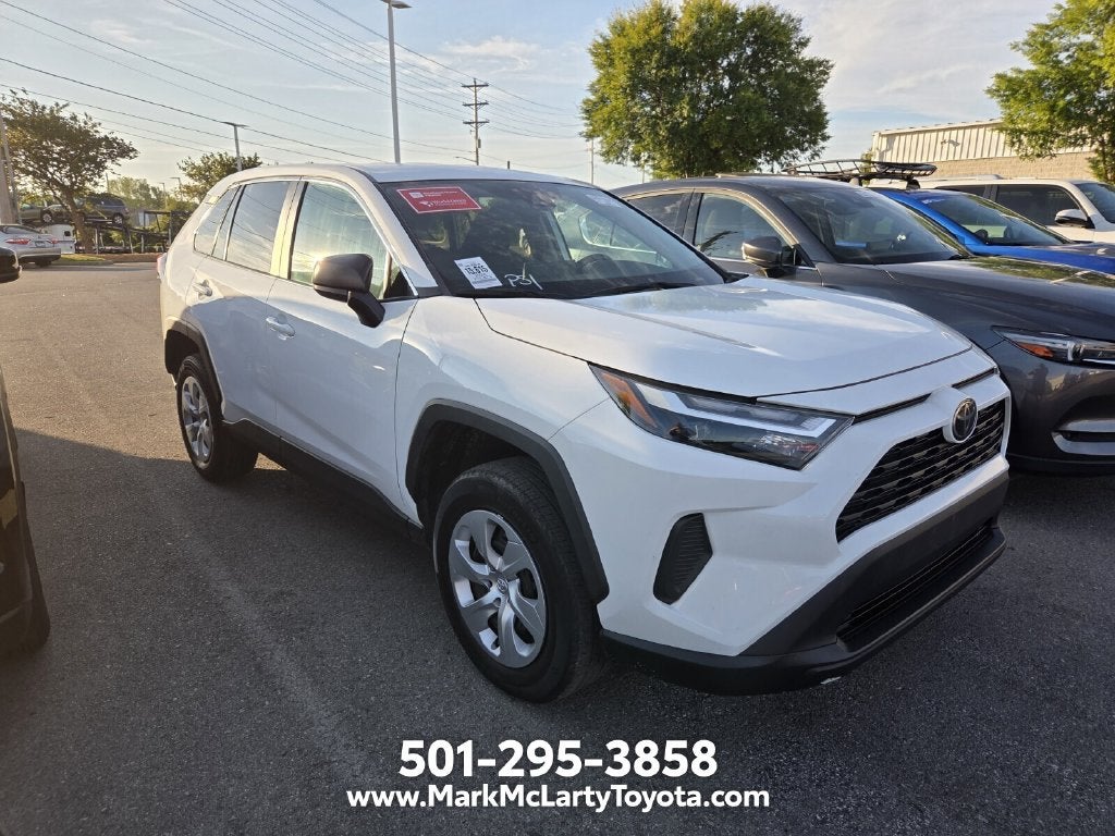 2024 Toyota RAV4 LE