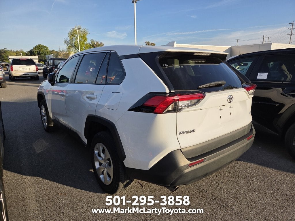 2024 Toyota RAV4 LE