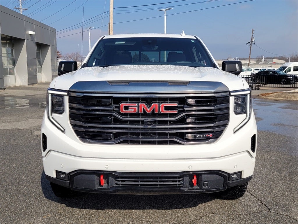 2024 GMC Sierra AT4