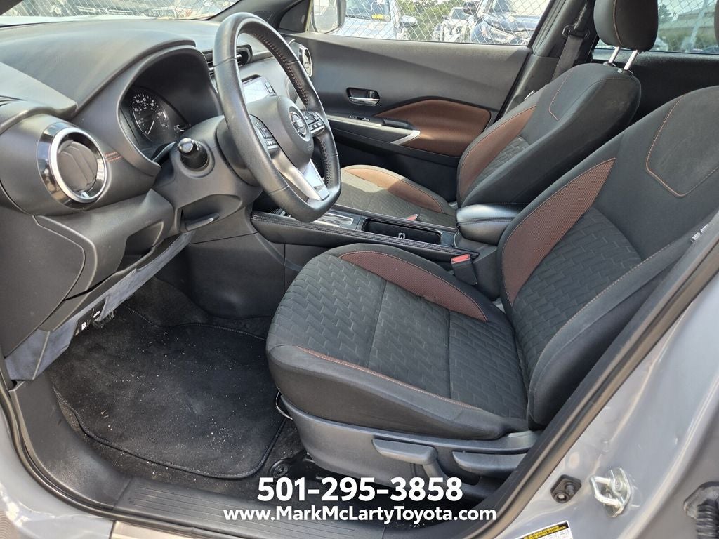 2021 Nissan Kicks SR