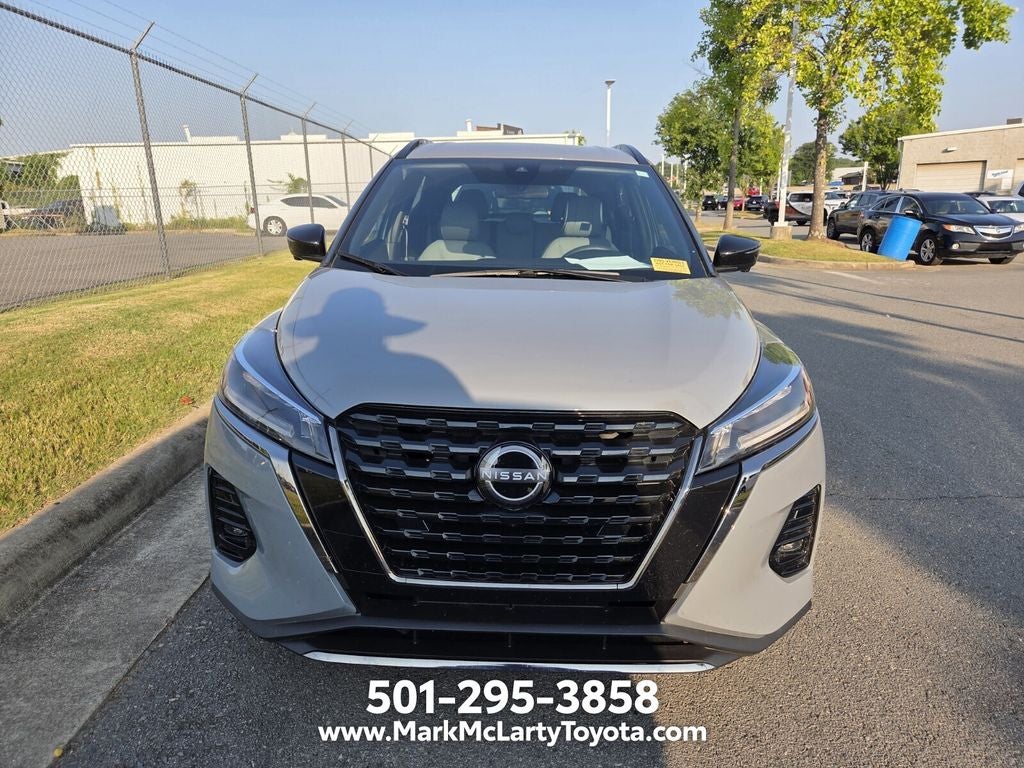 2024 Nissan Kicks SR