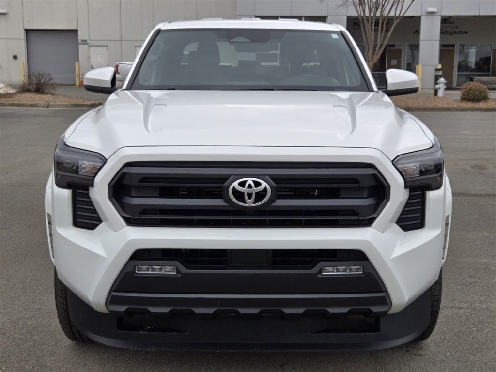 2025 Toyota TACOMA SR5 SR5