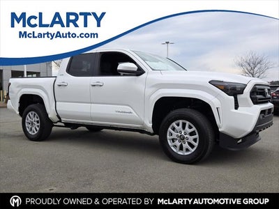 2025 Toyota TACOMA SR5 SR5