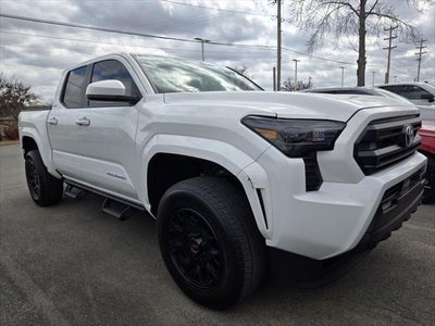 2025 Toyota TACOMA SR5 SR5