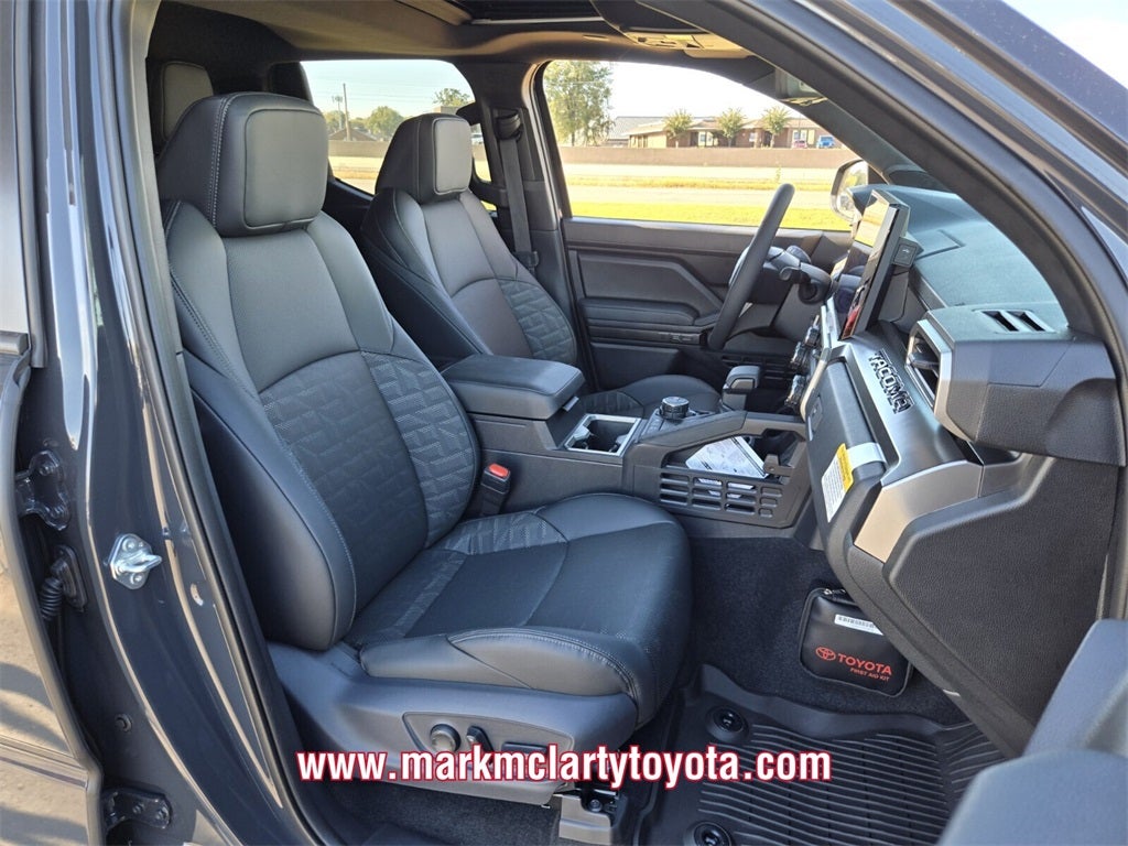 2025 Toyota Tacoma i-FORCE MAX TRD Off-Road i-FORCE MAX