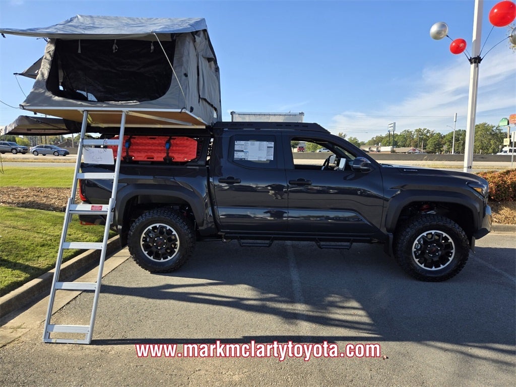 2025 Toyota Tacoma i-FORCE MAX TRD Off-Road i-FORCE MAX