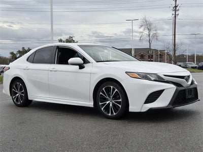 2019 Toyota CAMRY SE