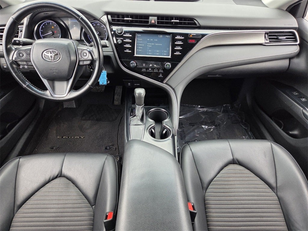 2019 Toyota CAMRY SE