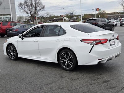 2019 Toyota CAMRY SE