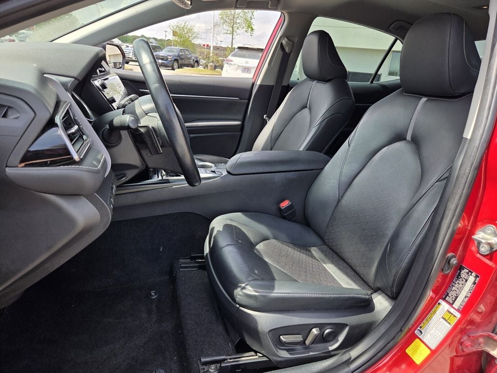 2019 Toyota CAMRY XSE