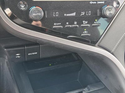 2019 Toyota CAMRY XSE