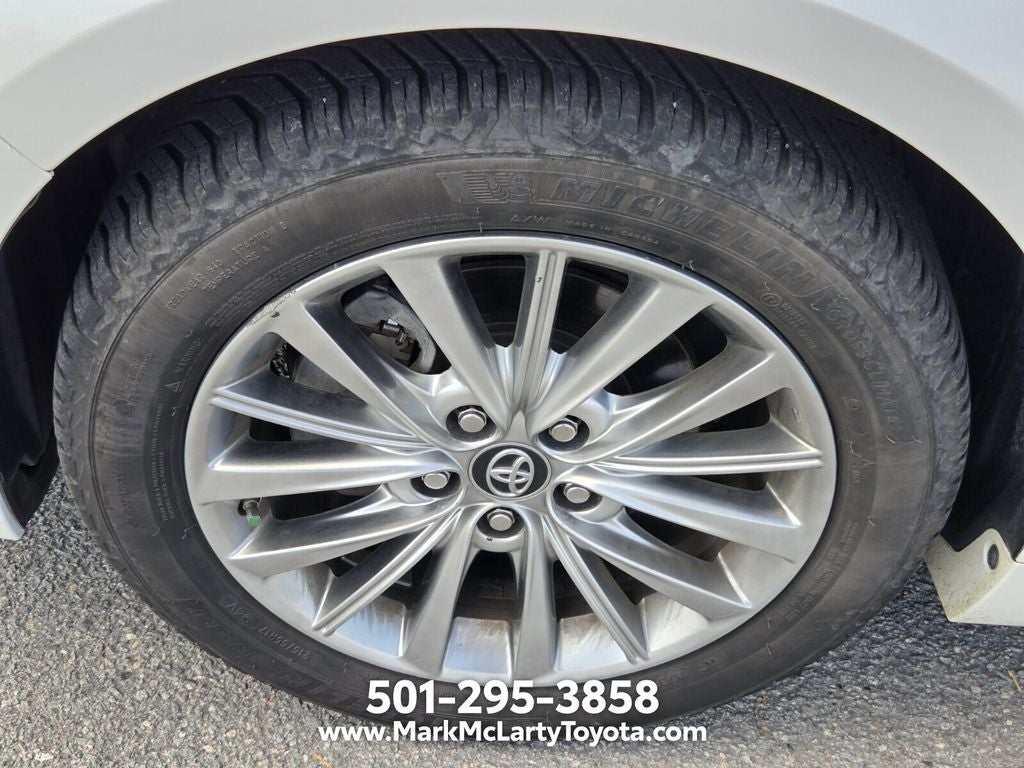 2016 Toyota Avalon Hybrid Limited