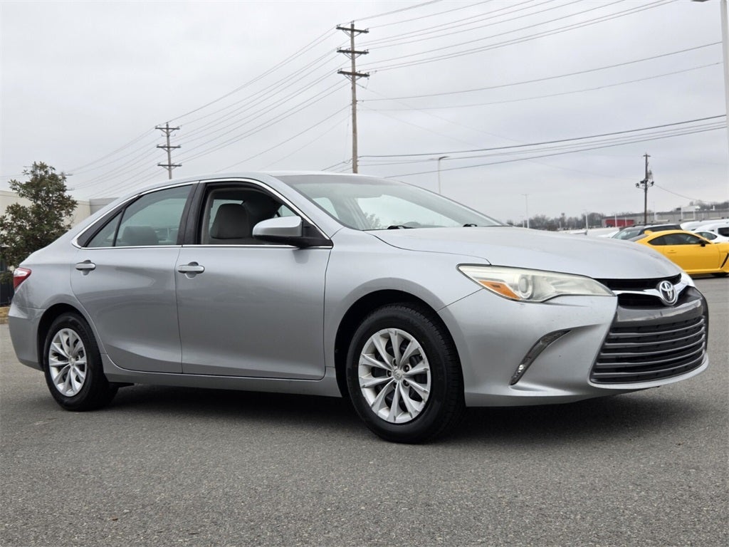 2015 Toyota CAMRY LE