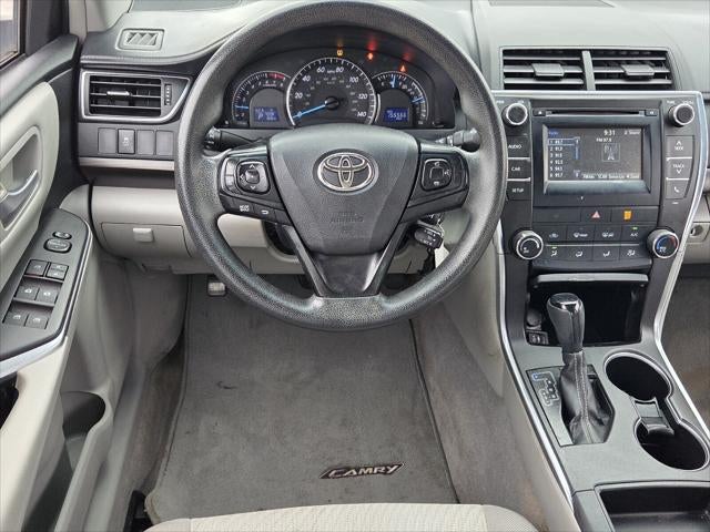 2015 Toyota CAMRY LE