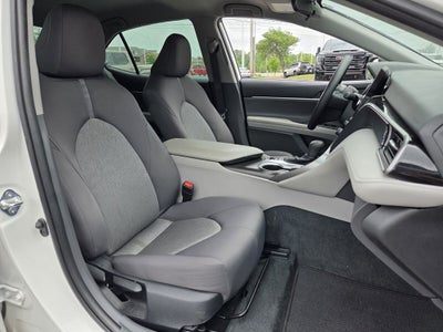 2023 Toyota CAMRY LE