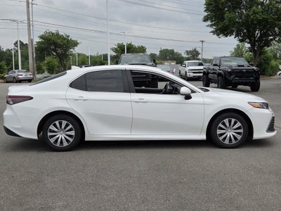 2023 Toyota CAMRY LE