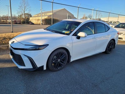 2025 Toyota CAMRY SE