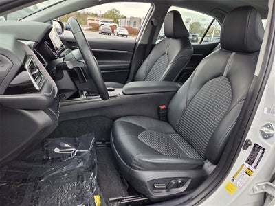 2024 Toyota CAMRY SE