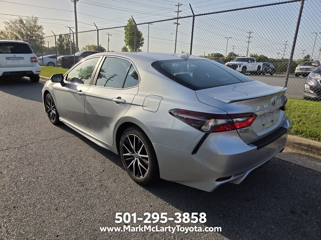 2022 Toyota Camry SE