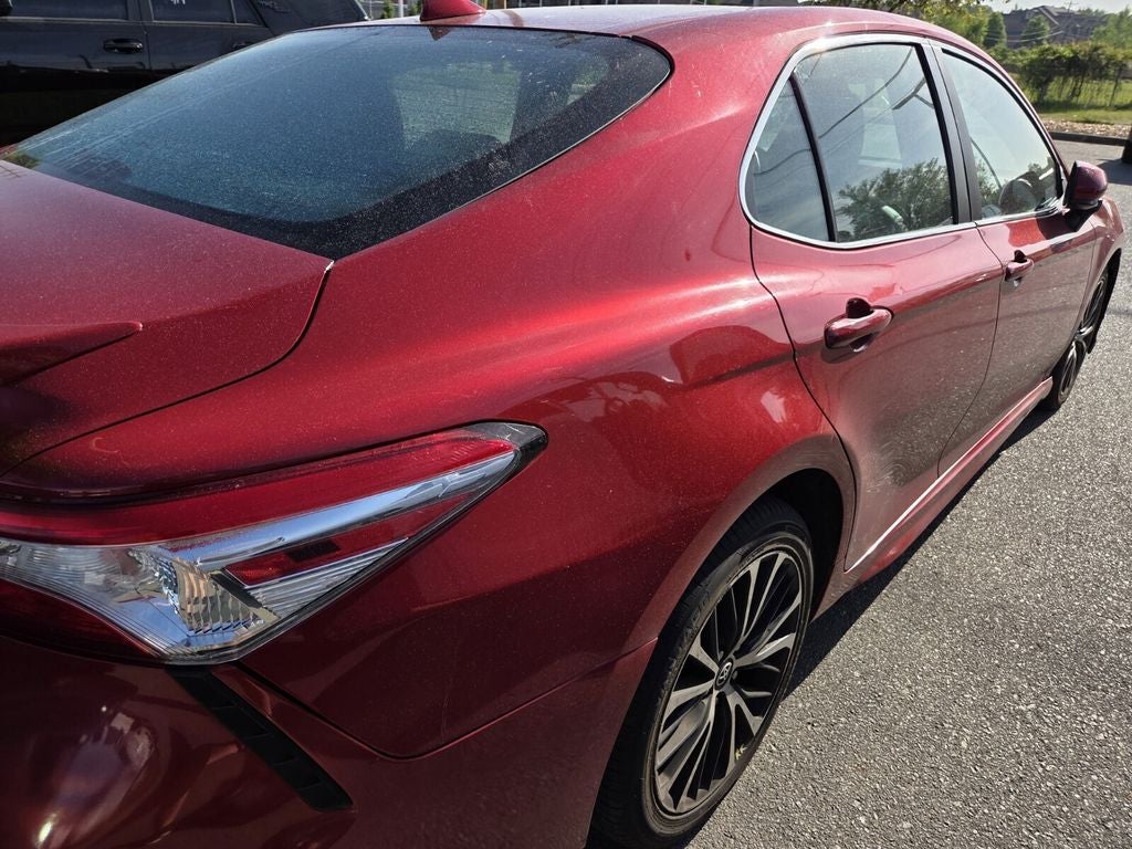 2020 Toyota CAMRY SE