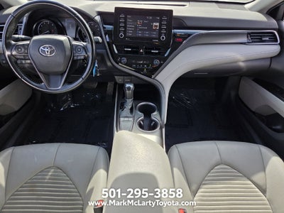 2022 Toyota Camry SE