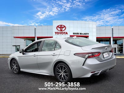 2024 Toyota CAMRY SE