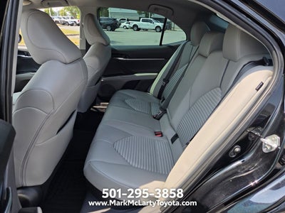 2022 Toyota Camry Hybrid SE