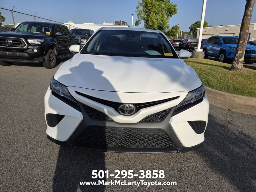 2020 Toyota Camry SE