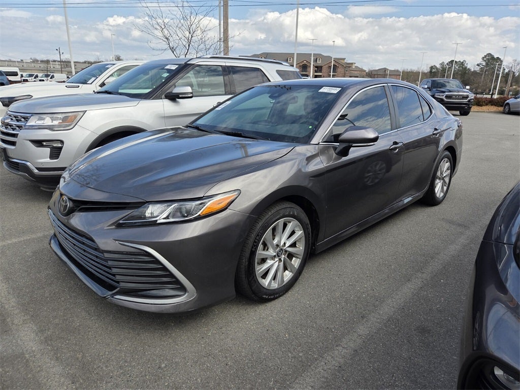 2024 Toyota CAMRY LE