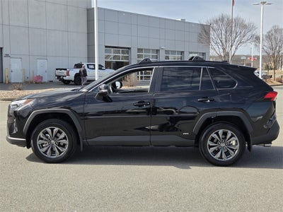 2025 Toyota RAV4 HYBRID XLE Premium