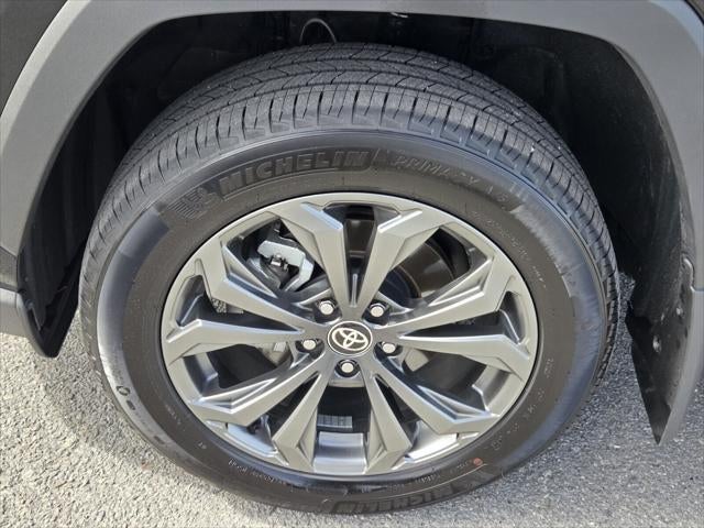 2025 Toyota RAV4 HYBRID XLE Premium