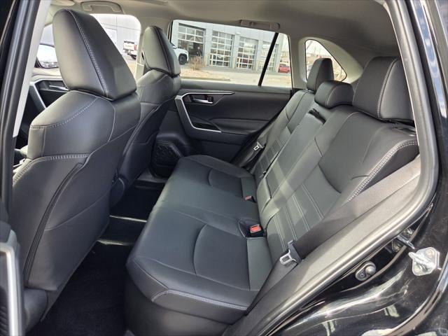 2025 Toyota RAV4 HYBRID XLE Premium